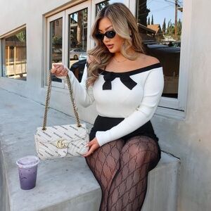 Rihoas Off The Shoulder Sweater with Bow